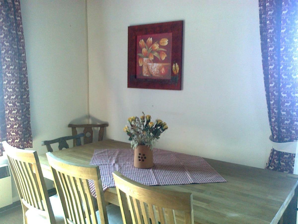 Almhaus Florian Apartment เทรฟเฟน ภายนอก รูปภาพ